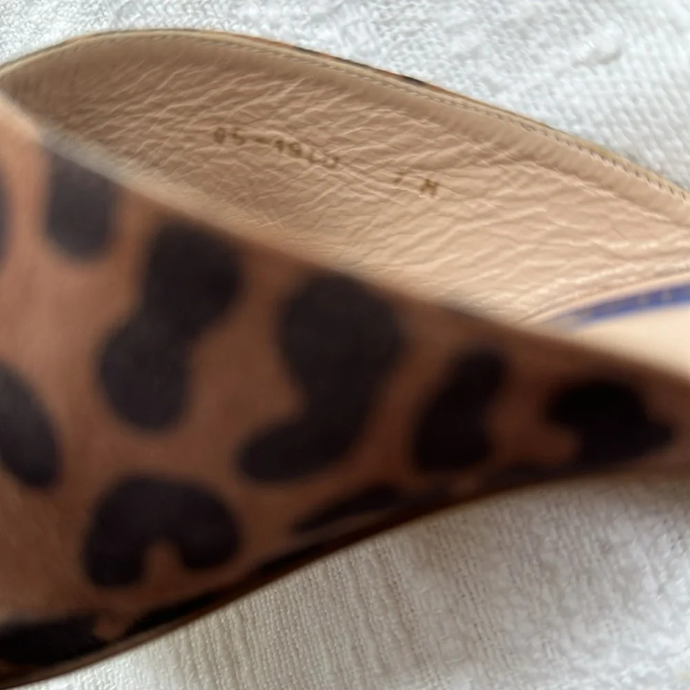 Sold on eBay Stuart Weitzman Animal Print Suede Sandals, Size 7, like new - Picture 4 of 8